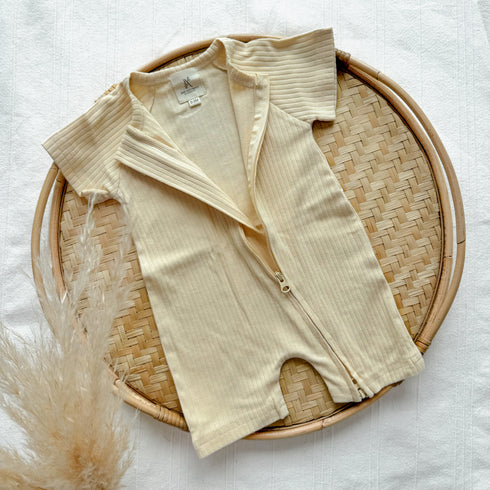 Kurzer Schlafanzug - gerippter Stoff