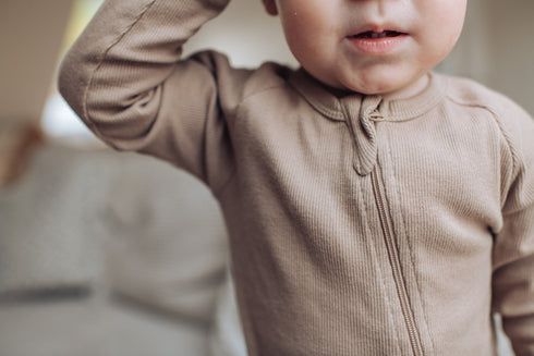 Multifunktionaler Schlafanzug - gerippter Stoff