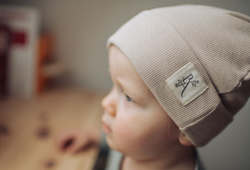 Mütze (fein gerippter Stoff)