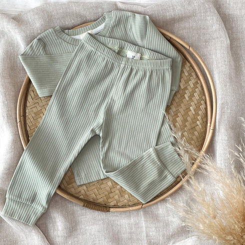 Zweiteiliger Schlafanzug